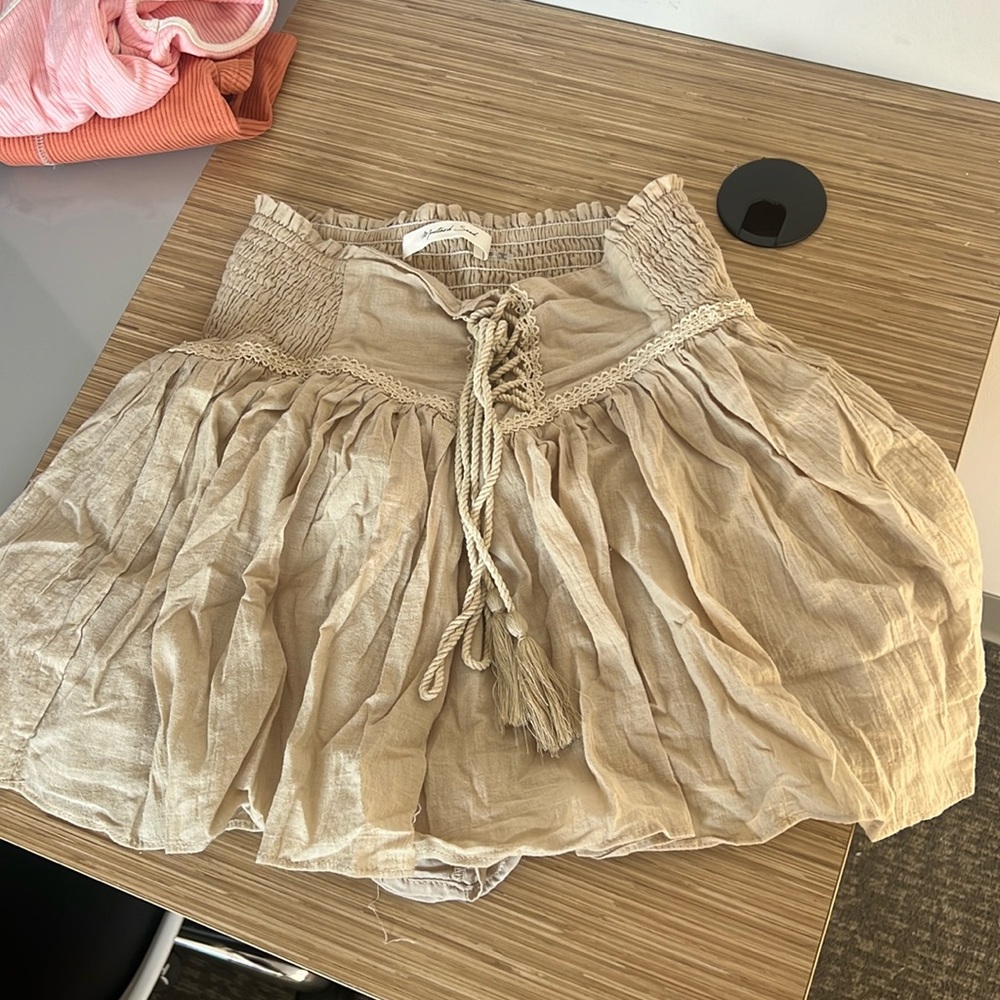 Tan flowy skirt